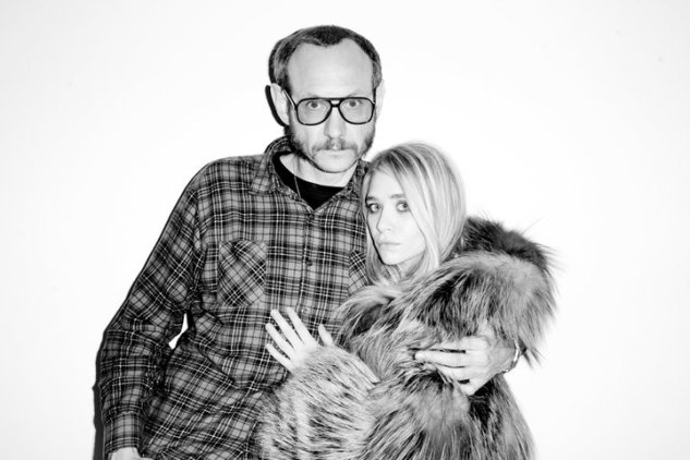 Photoshoot-By-Terry-Richardson-May-2011-mary-kate-and-ashley-olsen-25854258-720-480